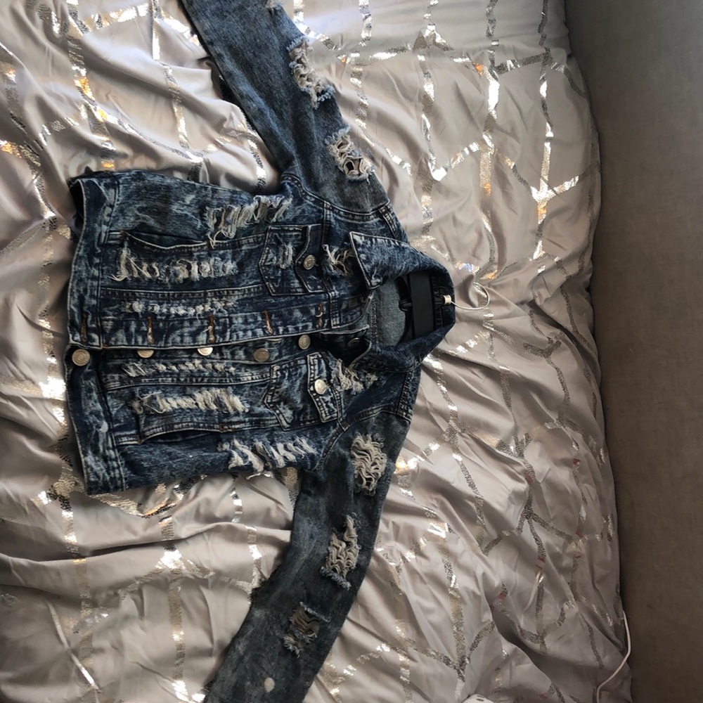 TRILL jean jacket